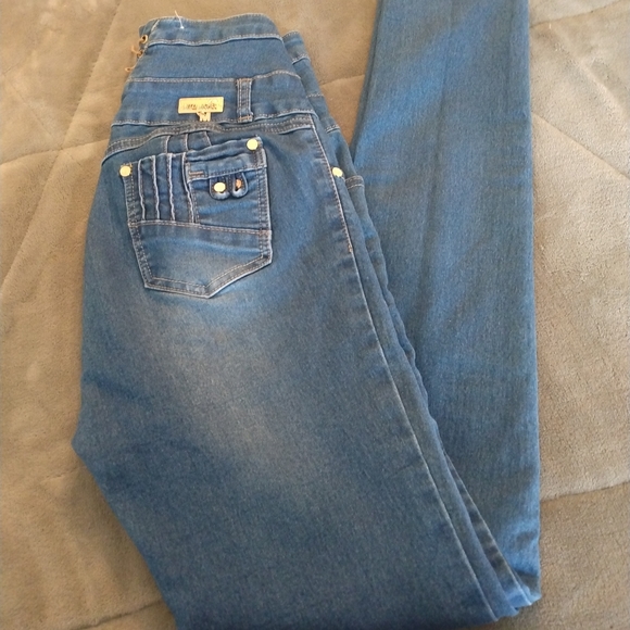 High Rise Blue Jeans - Picture 3 of 5